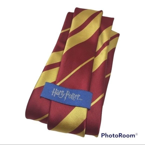 Harry Potter Striped Gryffindor Tie - Picture 2 of 2